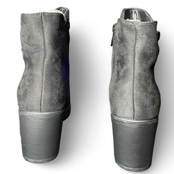 DREAM PAIRS Zoey 2,  Low Heel Chunky Ankle Boots, Faux Suede, Size 8.5, NWB - Picture 4 of 11